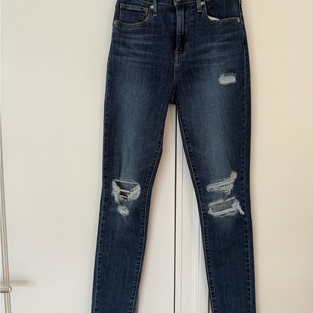 LEVI’s Distressed Jeans - Picture 5 of 7